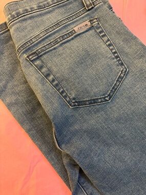 Joe's Jeans Women’s Mid-Rise Hae Jeans